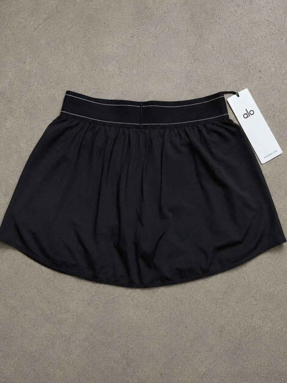 ALO Yoga Black Athletic Skirt with Logo Waistband